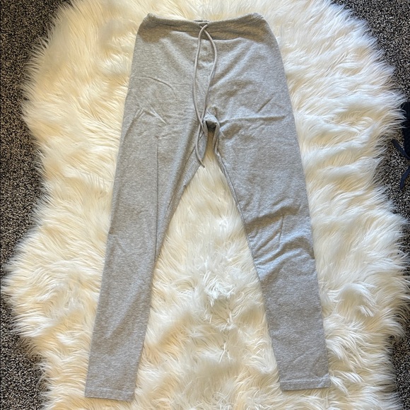 Aerie Heather Gray Women's Leggings - Picture 1 of 3